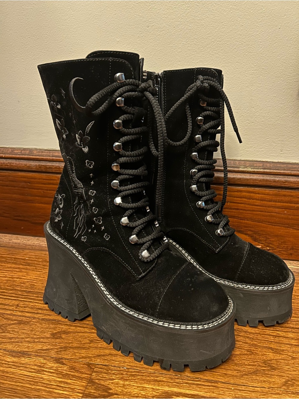 KILLSTAR - Luci-Fairy Platform Lace Up Velvet Goth Boots Size 9 EU 40 UK 7 - Picture 5 of 12